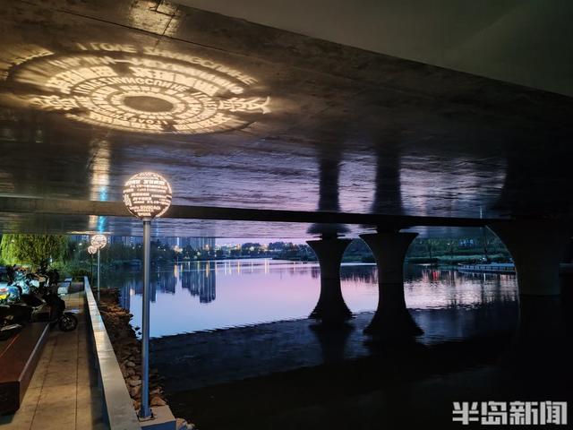 张村河畔夏夜人气旺