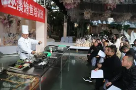 讲台变灶台，老师变厨师，泰安市开启一场鲁渝美味的“双向奔赴”图片