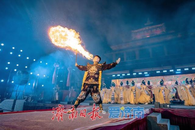 图集｜济南方特 “国风盛典” 燃动假期，非遗与欢乐共谱华章