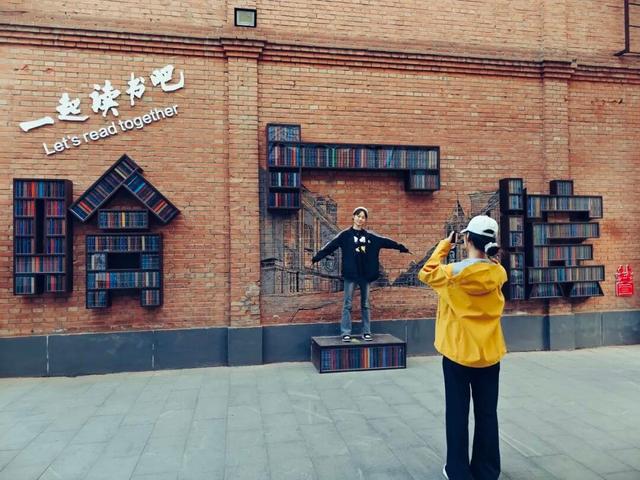 “书香”圈粉！“尔滨”城市阅读景观氛围感拉满