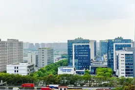 着力打造一流营商环境，“有难事、徐泾办（伴）”持续发力→图片