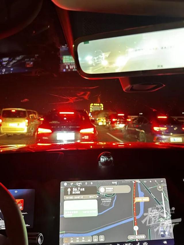 杭州男子堵崩溃了！通宵在高速上，整整18个小时！