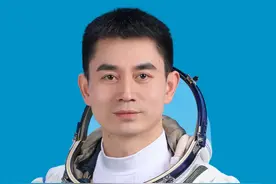 执行神舟十八号载人飞行任务的航天员乘组确定  将在“中国航天日”当天与中外媒体见面图片