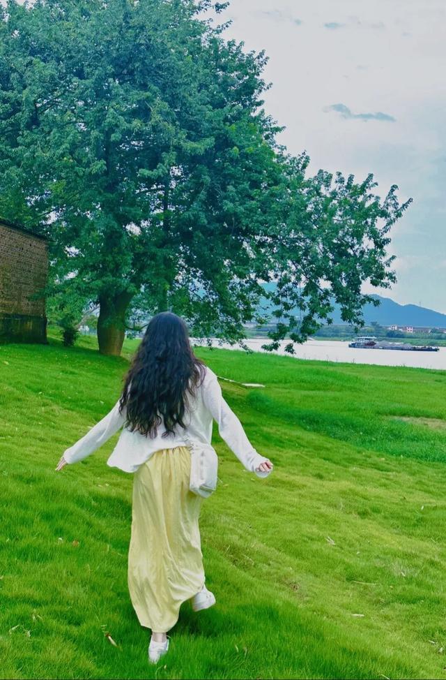 解锁「西南露营地图」！现在就出发！