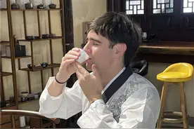上海滩上“洋掌柜”| 南非“茶掌柜”带来“非洲好物”图片