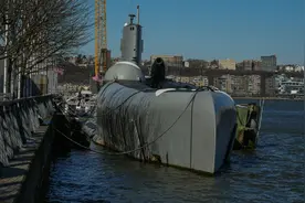 渔网缠住美核潜艇，挪威渔民被迫为“最重渔获”买单图片