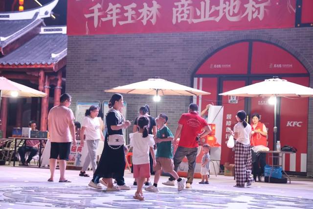 老地标成夜游好去处！昨晚，玉林这里灯火璀璨