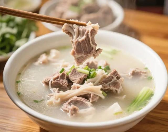 谁说冬天只有黑白？这抹彩色绚烂得不讲道理