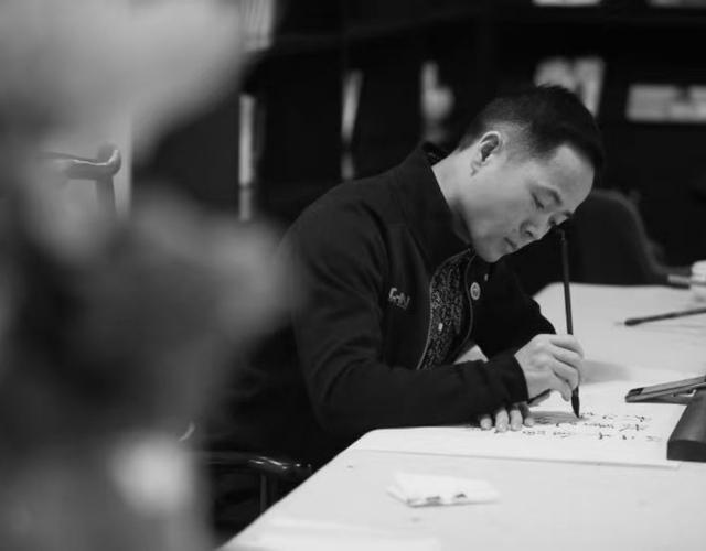 神二十一乘组指令长张陆：生命可以老去 唯有荣耀绚烂天地