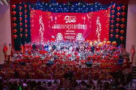 赫章萌娃齐聚！2025少儿春晚嗨翻蛇年图片