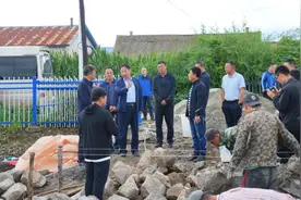 哈尔滨市住建局深入村屯督导灾后受损房屋重建工作图片