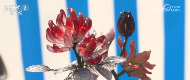 秋日“限定版”美景催热赏秋游 消费市场释放高质量发展新潜力