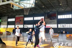 汶上县体育事业发展中心举办2024年汶上体彩从业人员“三人制”篮球赛图片