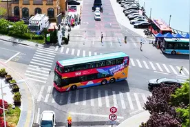 威海双层观光巴士浪漫启航，车游威海新体验图片