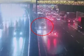 记12分罚200元，司机师傅您千万别再这样掉头！图片