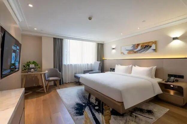 免费接驳、专属送机、优惠折扣、专享礼遇……酒店专属福利来了！“星星们”快码住→