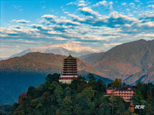 C视觉·遥望雪山(58)丨久违冬日暖阳 成都今晨再见雪山