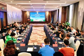 “2023全国都市报总编辑+新媒体总编辑宁夏行”启动图片