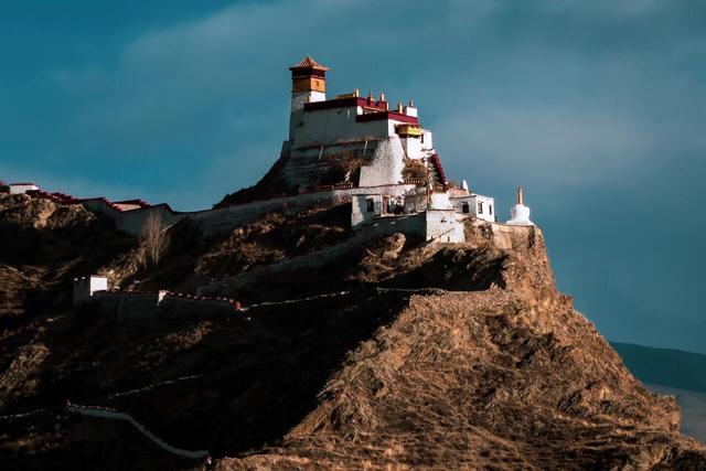 一口雪域风味，一眼高原绝色，西藏山南向你发出旅游邀请
