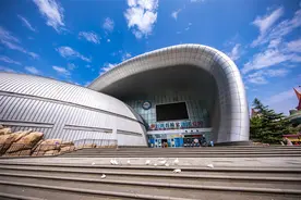 看“鲸鲨”去哪里？中国北方唯一饲养鲸鲨的海洋馆——烟台海昌鲸鲨海洋公园图片