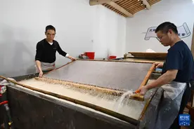 新华全媒+·小镇有非遗丨非遗宣纸焕新生图片