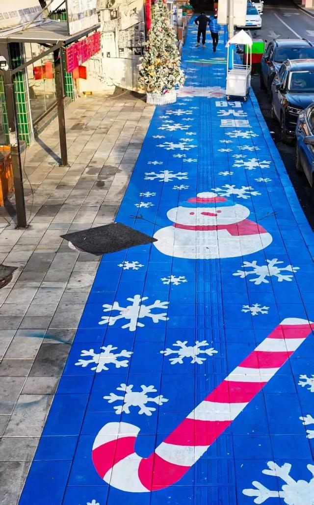 全国首艘！沈阳浑河上的破冰船，即将启航，冰封水果墙、玫瑰冰雕灯应景