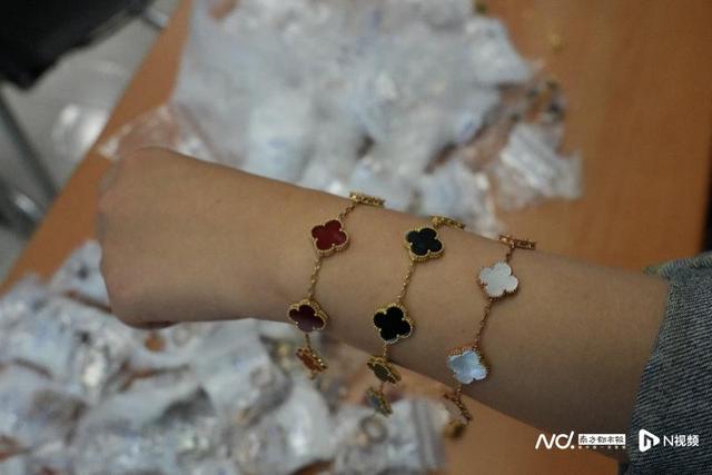 �ݳ�Ʒ�ۼ��Żﱻץ�����߷¡�����ű������ɱ���ʮ������Ԫ