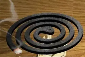 电蚊香千万不要“连轴转”！花露水、电蚊拍、杀虫剂……这些驱蚊用品也得小心！图片