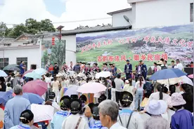 民俗文化邂逅避暑旅居！栗木村“六月六”布依风情文化节举行图片