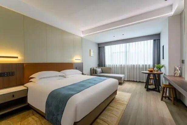 免费接驳、专属送机、优惠折扣、专享礼遇……酒店专属福利来了！“星星们”快码住→