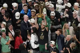凯尔特人夺得队史第18个NBA总冠军图片