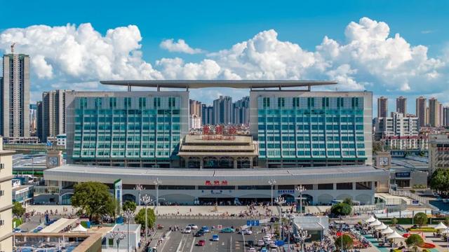 全列卧铺、夕发朝至！这趟环线旅游列车，有多过瘾？