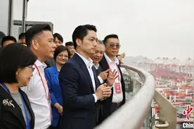 台北市代表团抵沪 蒋万安对洋山港“印象深刻”图片