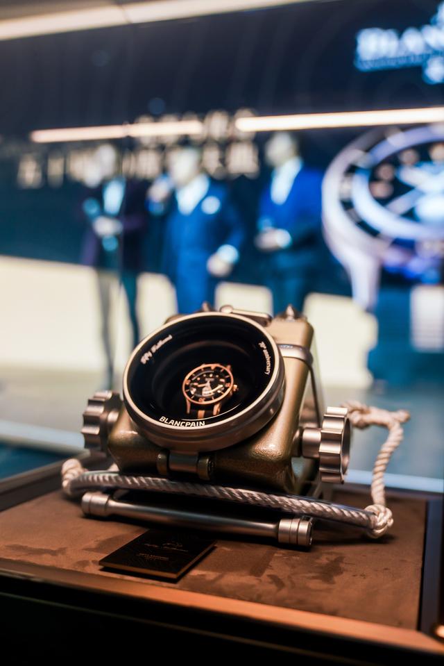 ������ʮ�x�������봫�桱70����������Ϻ�ʢ�����