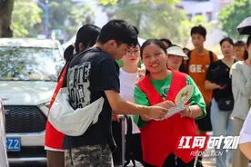 湖南环境生物职院：多措并举强保障，暖心服务迎新生图片