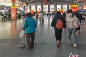 乘火车出行优惠别错过 这些适老服务需知道图片