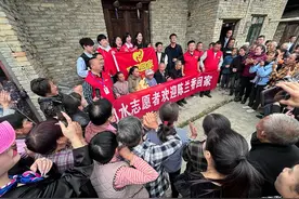 “宝贝”回家啦！一声“妈妈”迟到了32年图片