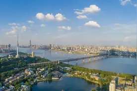 聚焦高质量发展｜基层治理“武汉样本”：协商议事解锁幸福密码图片