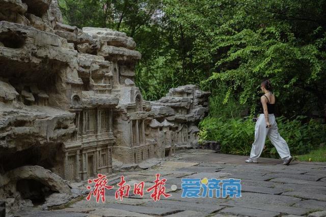 济南腊山河公园：古韵与绿意交织的城市明珠
