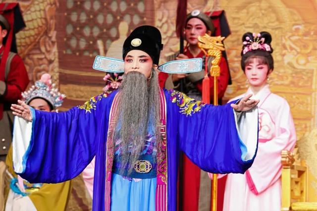 “十年琼韵 风华正茂”2025第十届大致坡琼剧文化季在海口盛大启幕