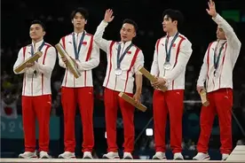 苏炜德两次掉杠错失金牌！老将肖若腾哭了：接受不了！图片