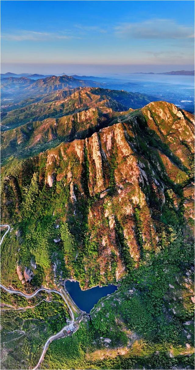来艾山“森呼吸”！山林、溪潭、云海全都有