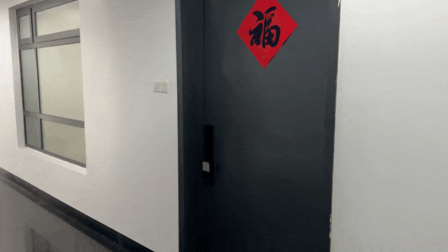 萤石启明Y5000FVX Ultra体验：当智能锁拥有三块屏幕和AI大脑