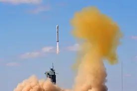 我国成功发射四维高景三号02星图片