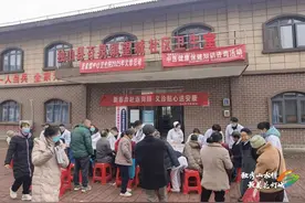 【新春走基层】独山县：暖心义诊守护搬迁群众返岗路图片
