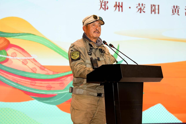 东天山骆驼队抵达忆江南度假区休整 豫疆文化交流盛典启幕