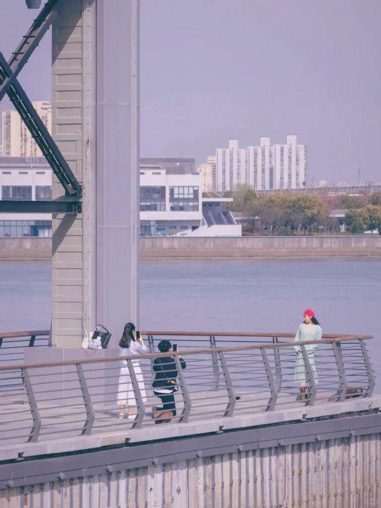 艺术氛围拉满！上海徐汇区西岸滨江玩法再升级