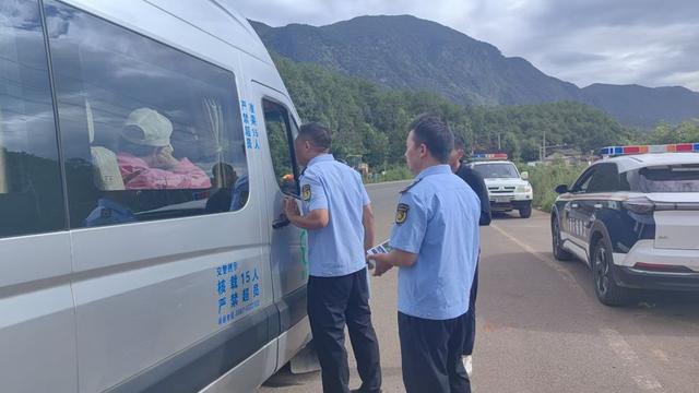 丽江市文化市场综合行政执法支队：守好丽江暑期“文旅安全线”
