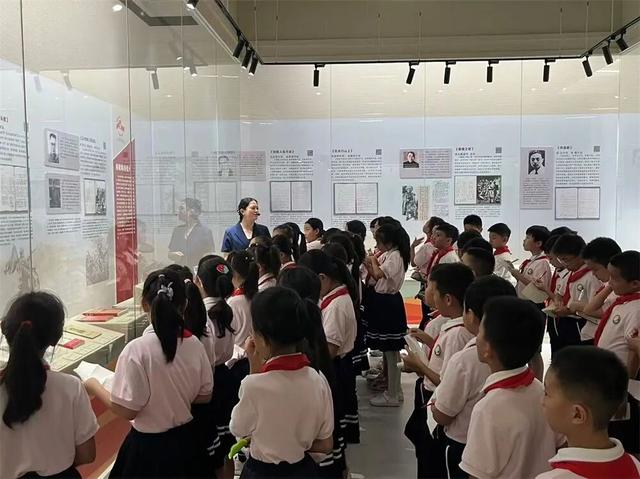 “最云南”·狂欢红河丨双节将至，来红河看展览！