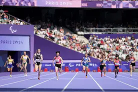 （巴黎残奥会）田径——女子200米T36级决赛：史逸婷夺冠图片